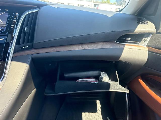 2020 Cadillac Escalade 4WD Luxury