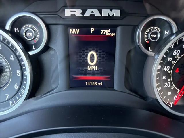 2025 Ram 1500 Big Horn Crew Cab 4x2 5'7" Box