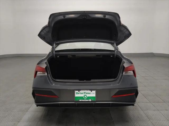 2024 Hyundai Elantra SE