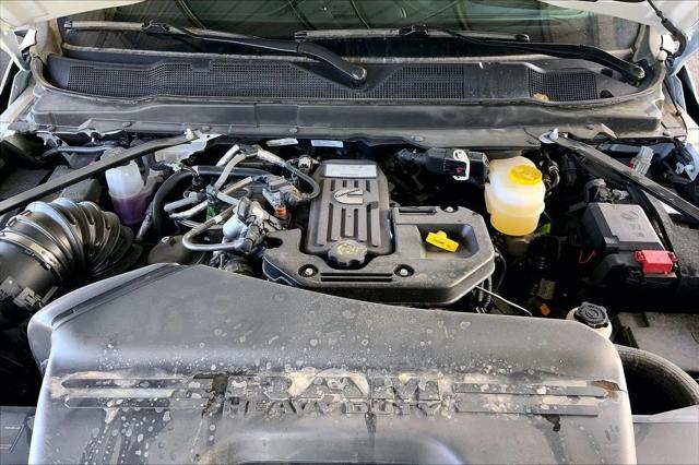 2026 Ram 3500 Limited Crew Cab 4x4 8' Box