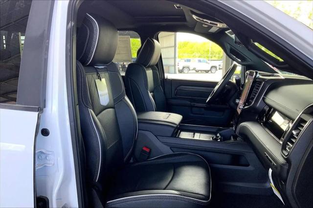 2026 Ram 3500 Limited Crew Cab 4x4 8' Box