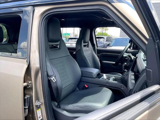 2025 Land Rover Defender P635 OCTA