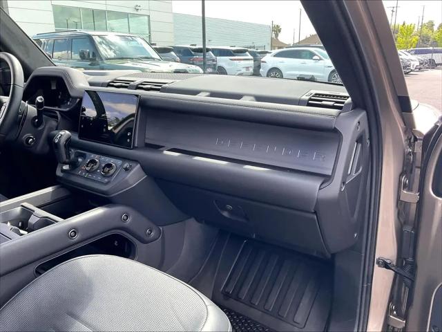 2025 Land Rover Defender P635 OCTA