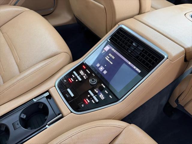 2018 Porsche Panamera 4