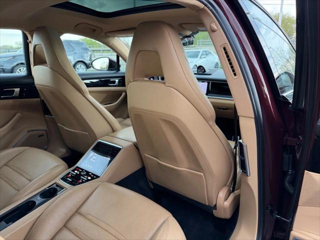 2018 Porsche Panamera 4