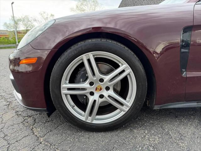 2018 Porsche Panamera 4
