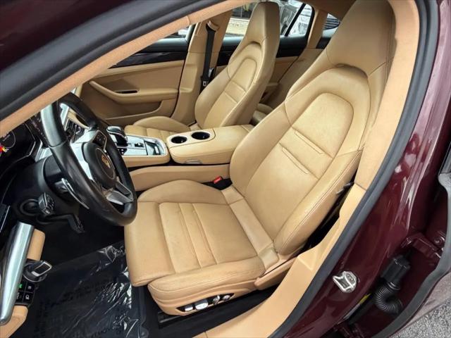 2018 Porsche Panamera 4
