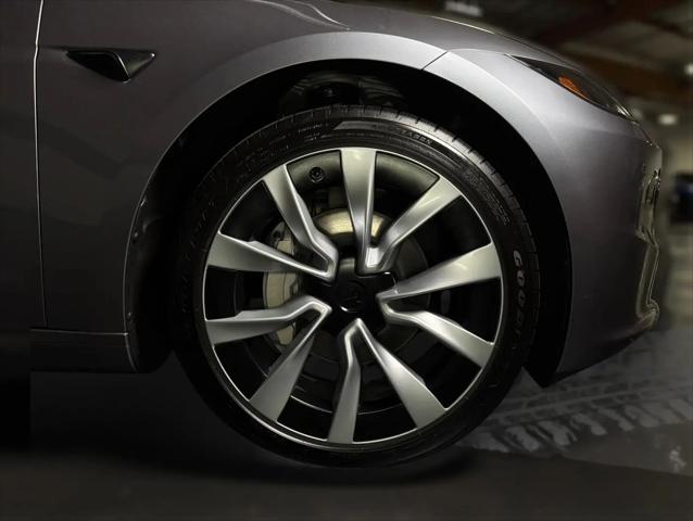 2026 Tesla Model 3 Premium Rear-Wheel Drive