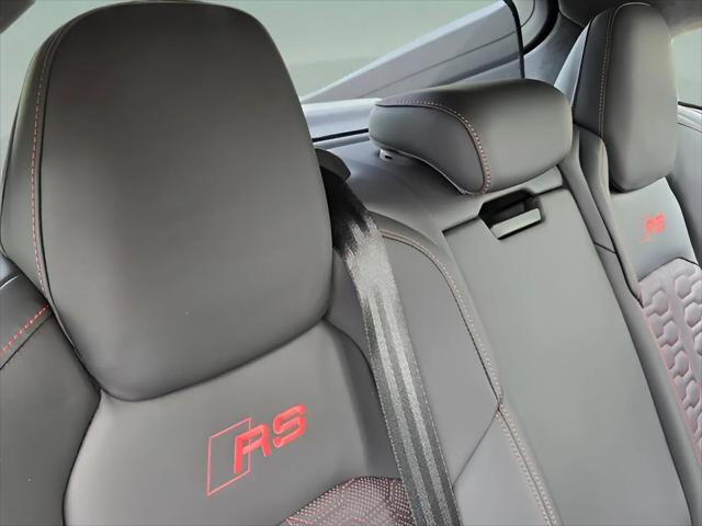 2026 Audi RS 7 performance quattro tiptronic