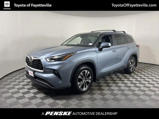 2023 Toyota Highlander XLE for sale in Fayetteville, AR