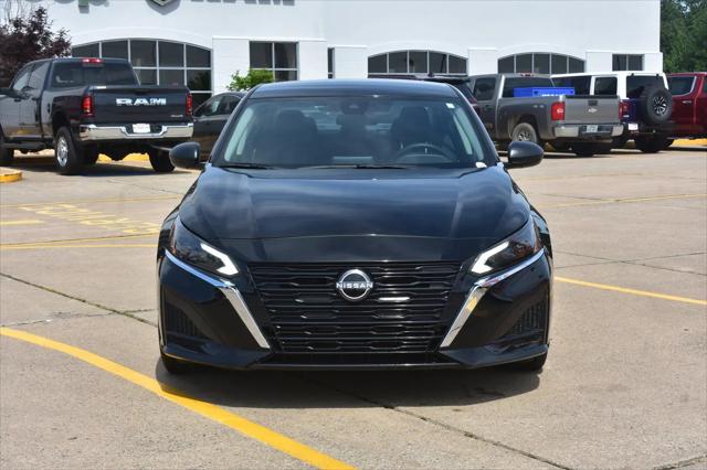 2025 Nissan Altima S FWD