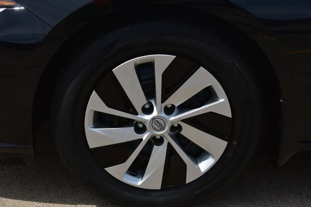 2025 Nissan Altima S FWD