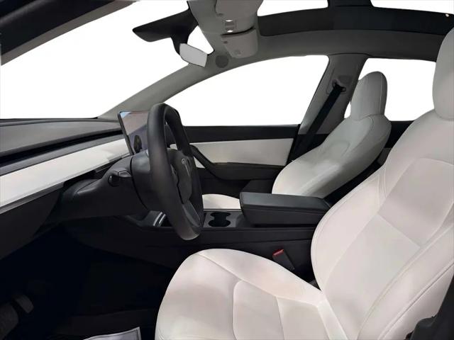 2022 Tesla Model Y Long Range Dual Motor All-Wheel Drive