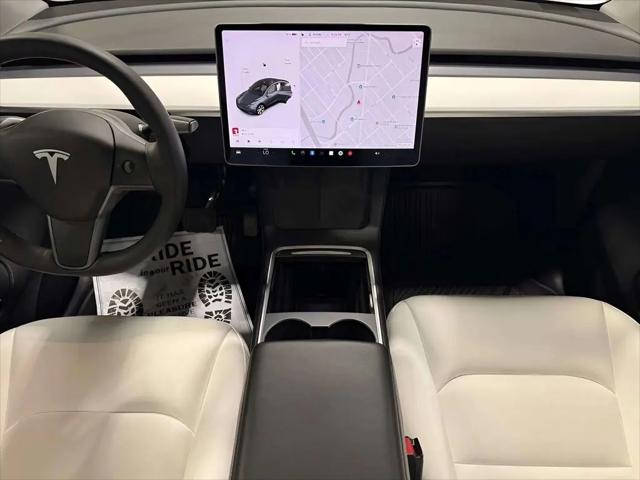 2022 Tesla Model Y Long Range Dual Motor All-Wheel Drive