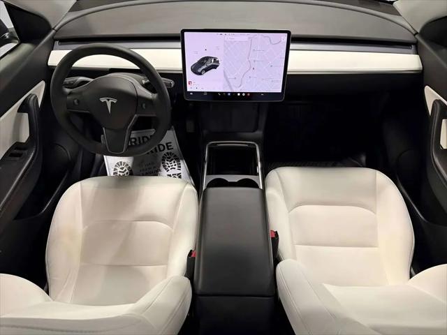 2022 Tesla Model Y Long Range Dual Motor All-Wheel Drive