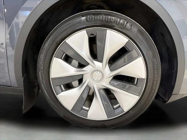 2022 Tesla Model Y Long Range Dual Motor All-Wheel Drive