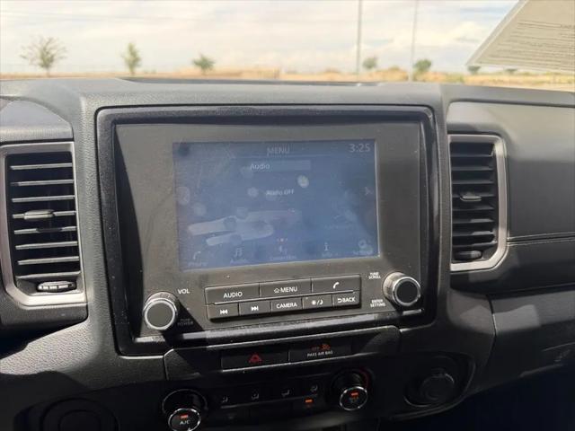 2022 Nissan Frontier Crew Cab SV 4x2