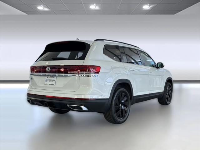 2026 Volkswagen Atlas SE with Technology