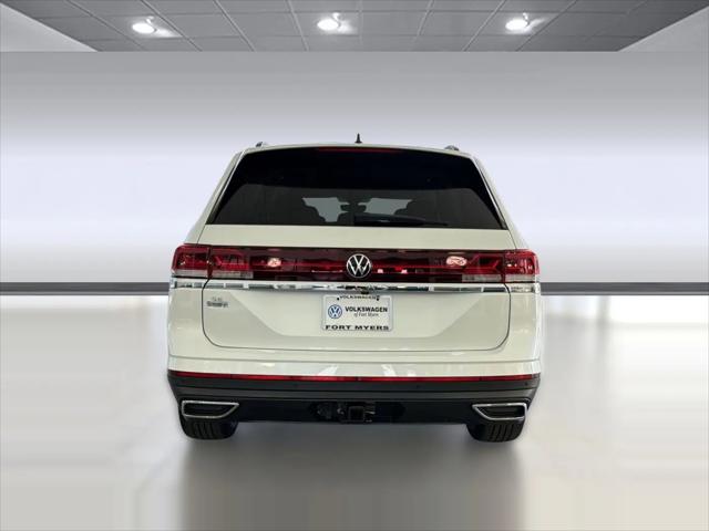 2026 Volkswagen Atlas SE with Technology