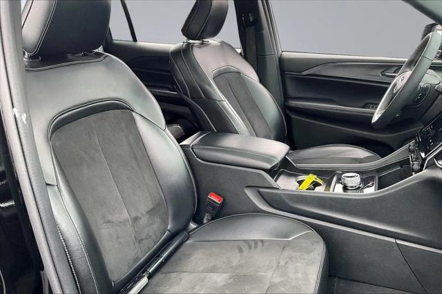 2024 Jeep Grand Cherokee L Altitude 4x4