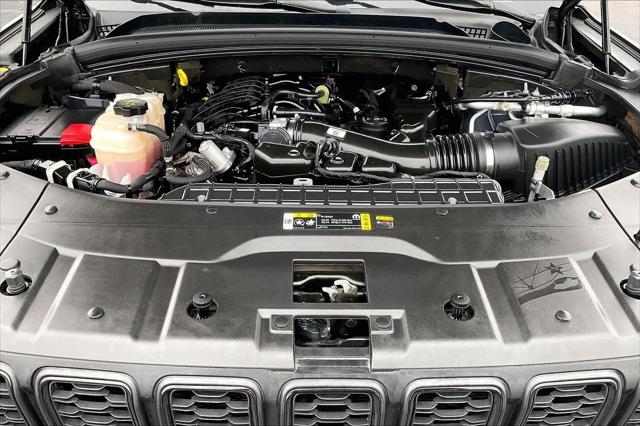 2024 Jeep Grand Cherokee L Altitude 4x4