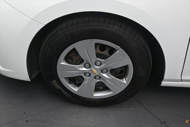 2017 Chevrolet Cruze LS Auto