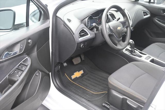 2017 Chevrolet Cruze LS Auto