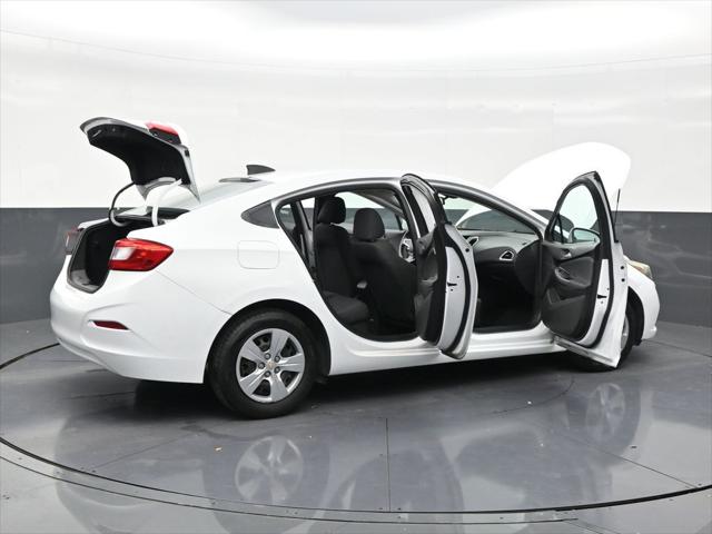 2017 Chevrolet Cruze LS Auto
