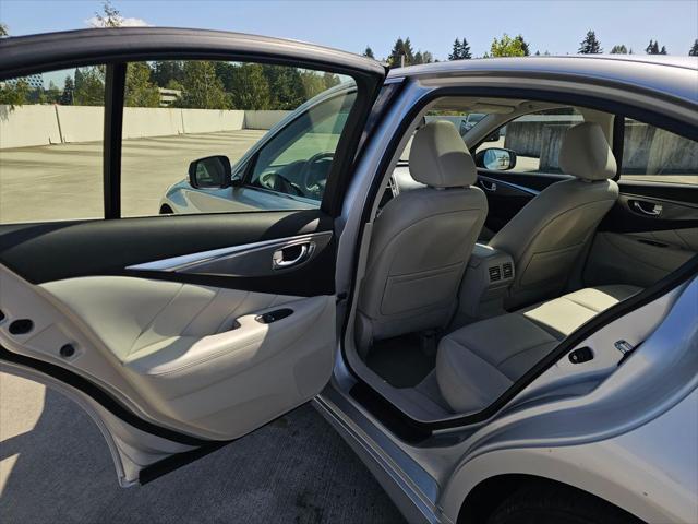 2016 INFINITI Q50 2.0t Premium