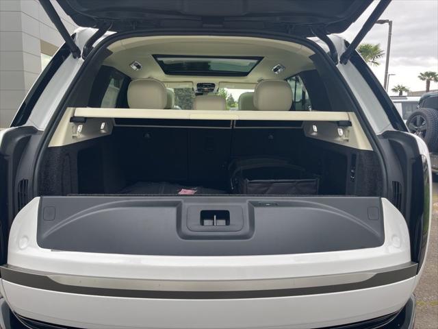 2026 Land Rover Range Rover P400 SE