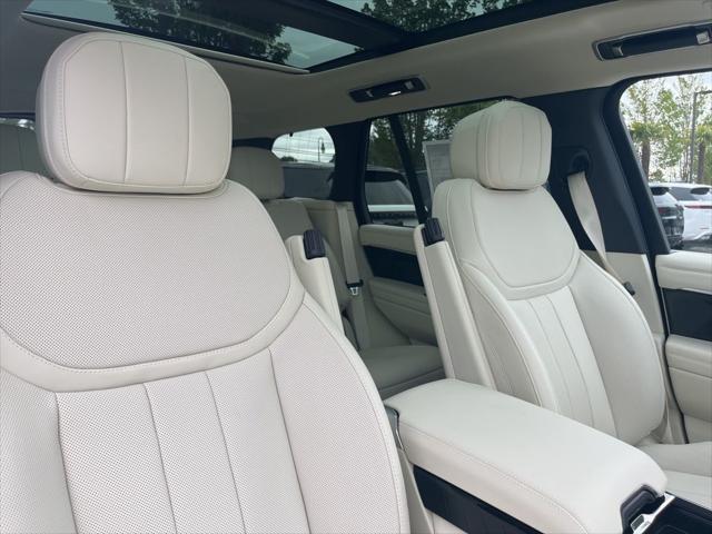 2026 Land Rover Range Rover P400 SE