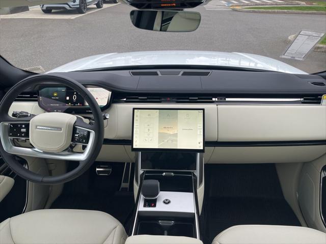 2026 Land Rover Range Rover P400 SE