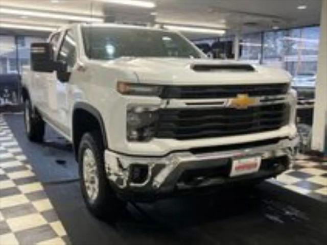 2024 Chevrolet Silverado 2500HD 4WD Crew Cab Standard Bed LT for sale in Attica, NY
