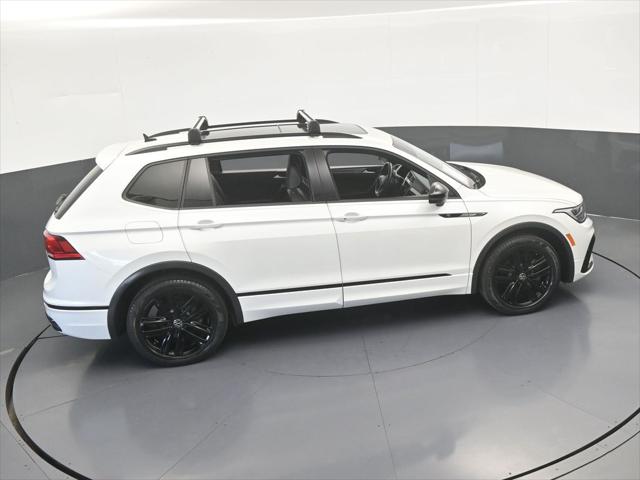 2022 Volkswagen Tiguan 2.0T SE R-Line Black