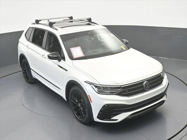 2022 Volkswagen Tiguan 2.0T SE R-Line Black