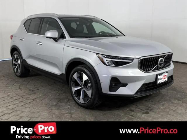 2025 Volvo XC40 B5 Plus Bright Theme for sale in Maumee, OH