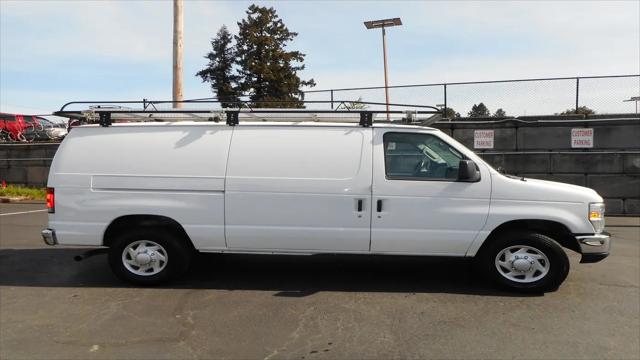 2012 Ford E-350 Super Duty Recreational