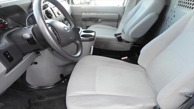 2012 Ford E-350 Super Duty Recreational
