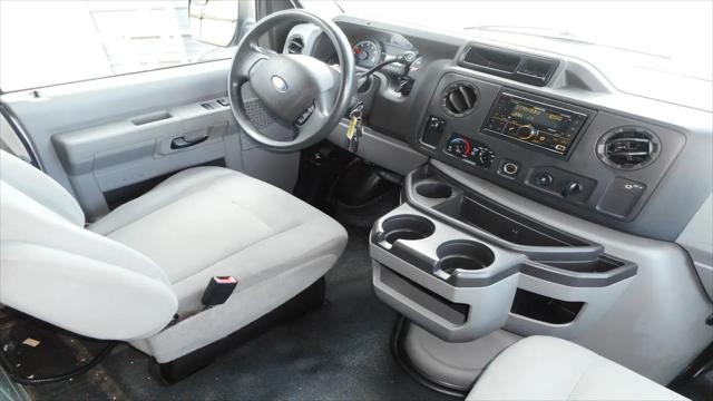 2012 Ford E-350 Super Duty Recreational