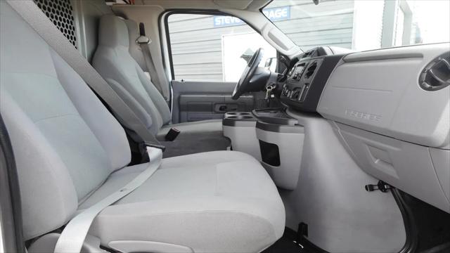 2012 Ford E-350 Super Duty Recreational
