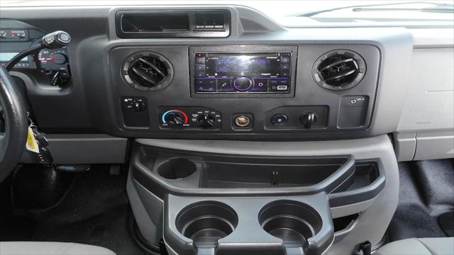 2012 Ford E-350 Super Duty Recreational