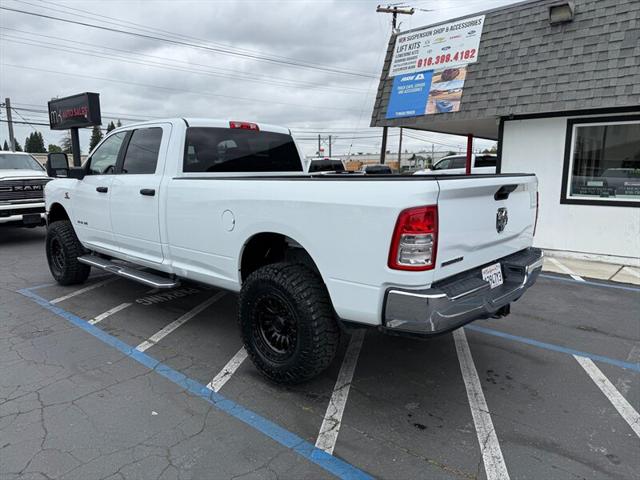 2024 Ram 3500 Big Horn Crew Cab 4x4 8' Box