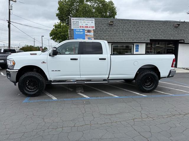 2024 Ram 3500 Big Horn Crew Cab 4x4 8' Box