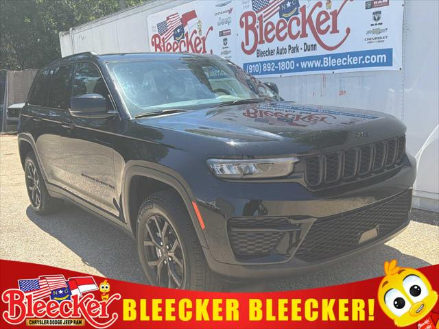 2025 Jeep Grand Cherokee Altitude 4x4 for sale in Dunn, NC