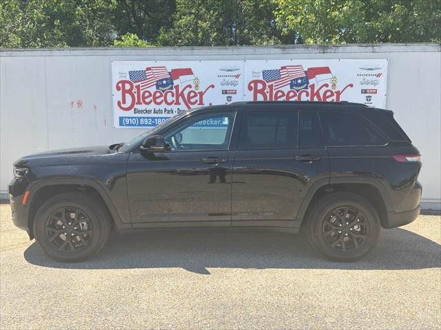2025 Jeep Grand Cherokee Altitude 4x4