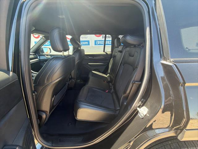 2025 Jeep Grand Cherokee Altitude 4x4