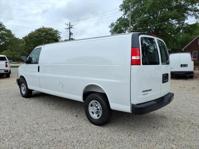 2026 Chevrolet Express Cargo Van 2500 Extended Wheelbase, WT, RWD