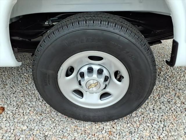 2026 Chevrolet Express Cargo Van 2500 Extended Wheelbase, WT, RWD