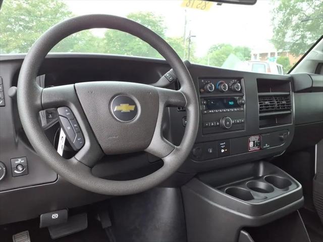 2026 Chevrolet Express Cargo Van 2500 Extended Wheelbase, WT, RWD