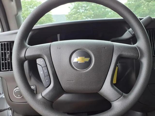 2026 Chevrolet Express Cargo Van 2500 Extended Wheelbase, WT, RWD
